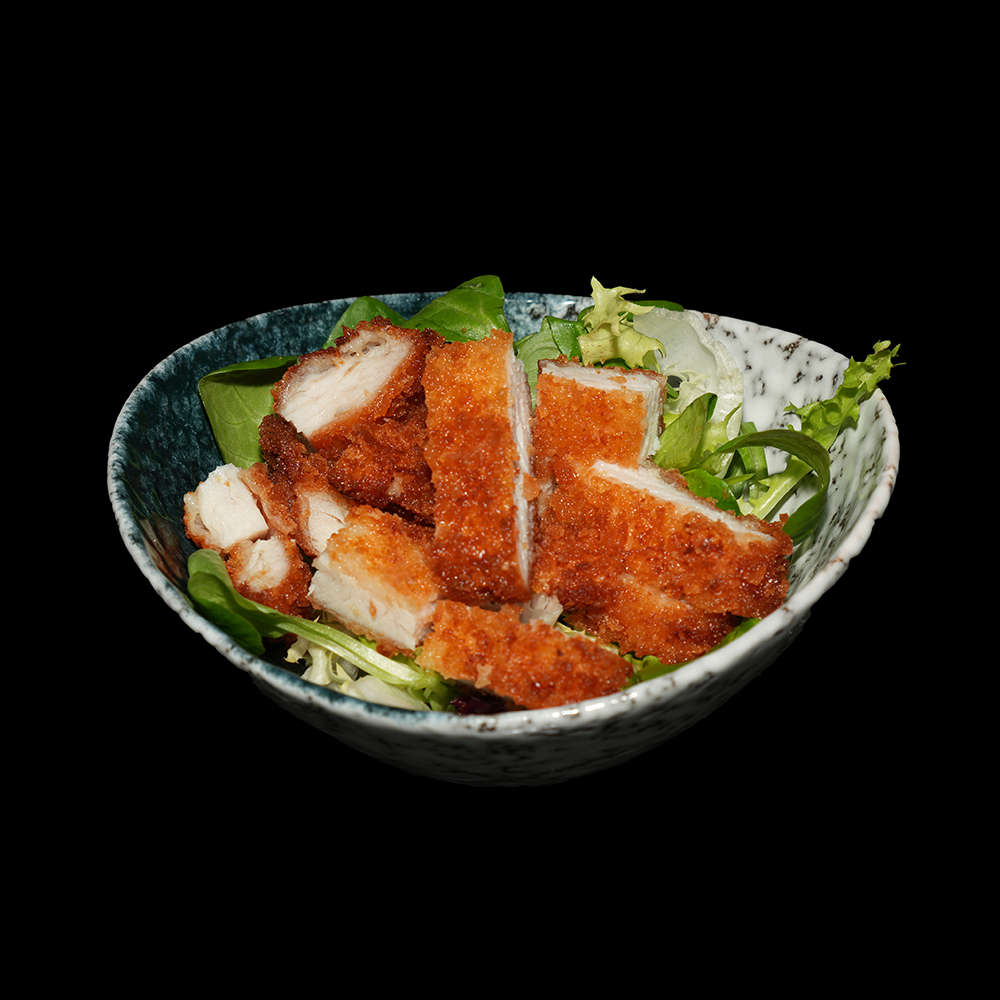 Ensalada con pollo frito y salsa César